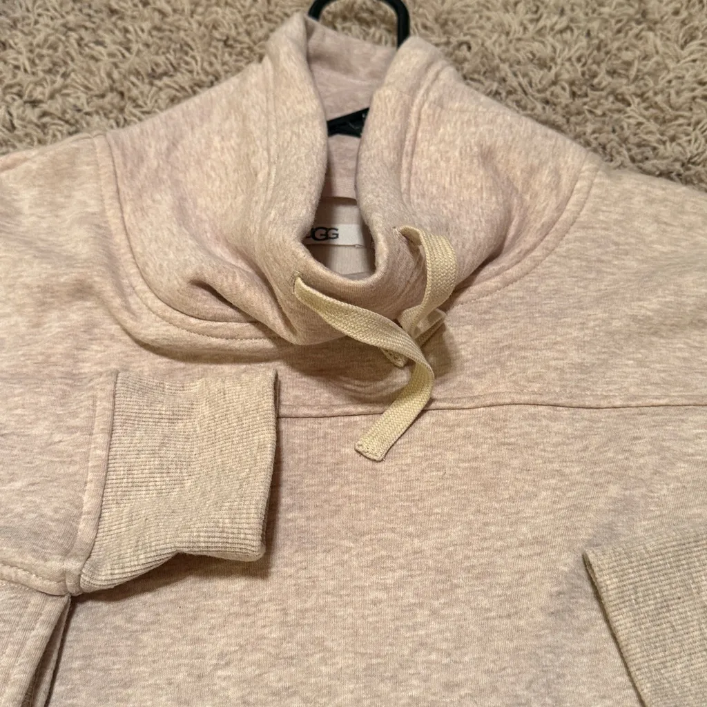 UGG WOMEN'S CHARLYNNE PONCHO in Cream Size M/L - Image 3