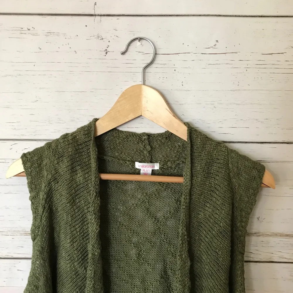 Green Sleeveless Cardigan - Image 2