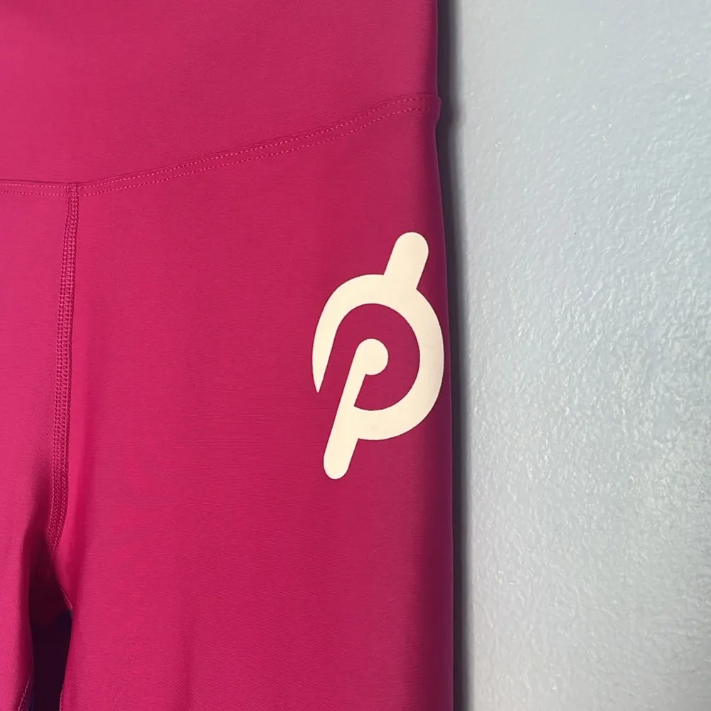 Peloton Hot Pink Ribbed Blue Show Up Full Length Workout Legging Nwot - Image 6