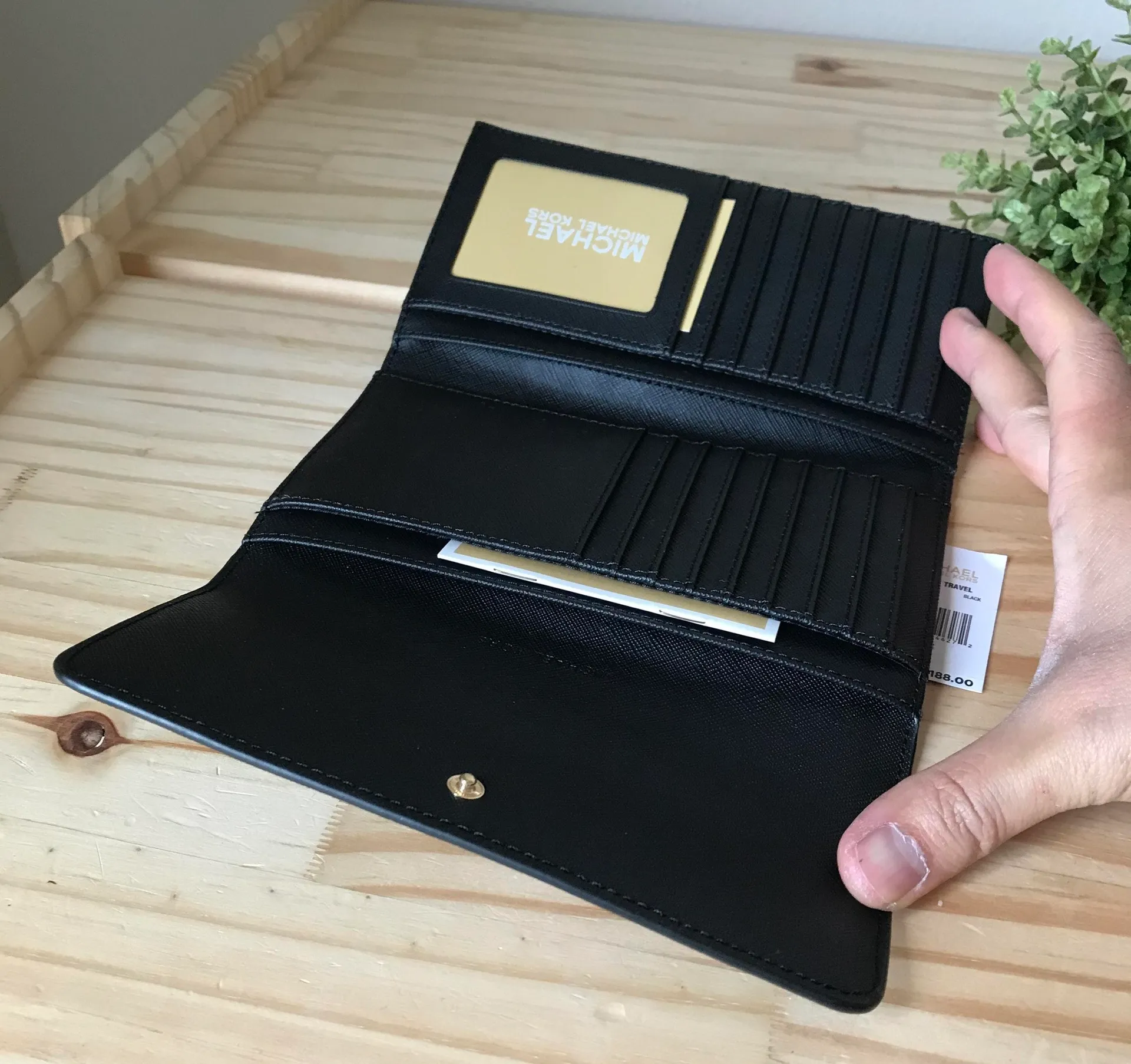 Michael Kors Wallet - Image 5