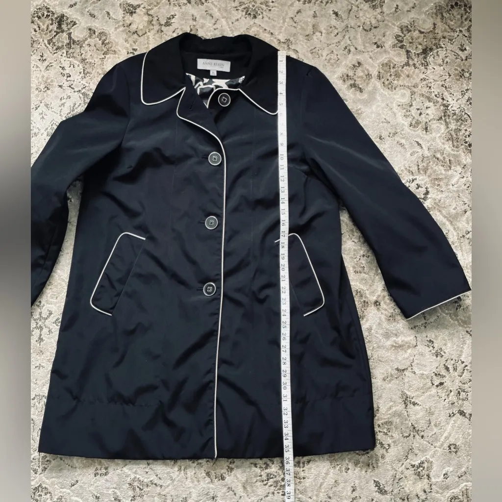 ELEGANT ANNE KLEIN trench coat ☂️ - Image 4