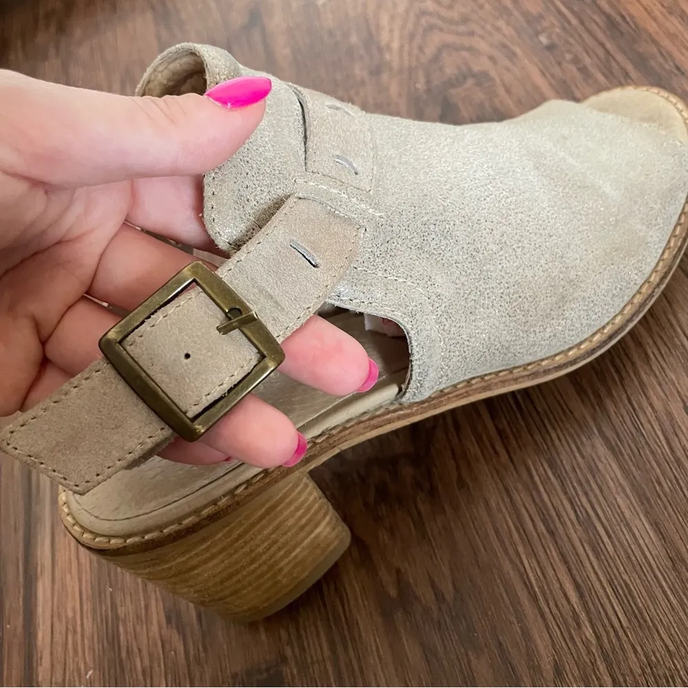 Diba True Casa Loma Up Front Stack Booties Sz 9 Champagne Leather Ankle Strap - Image 10