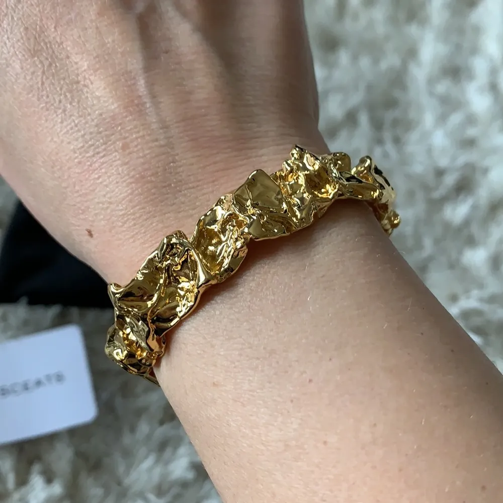 New  Emery Cuff - Image 6