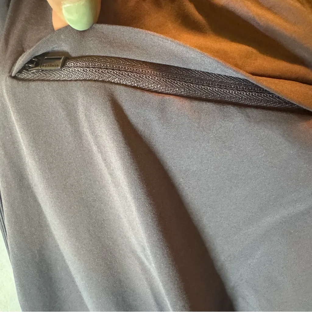 Athleta Gray Ankle Cropped Pants - Image 6