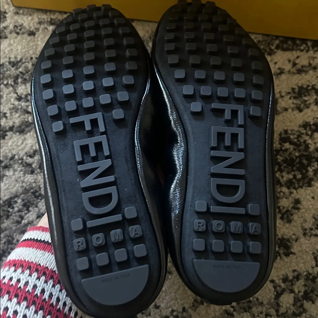 FENDI Filo Leather Ballerina Black Flat - Image 5