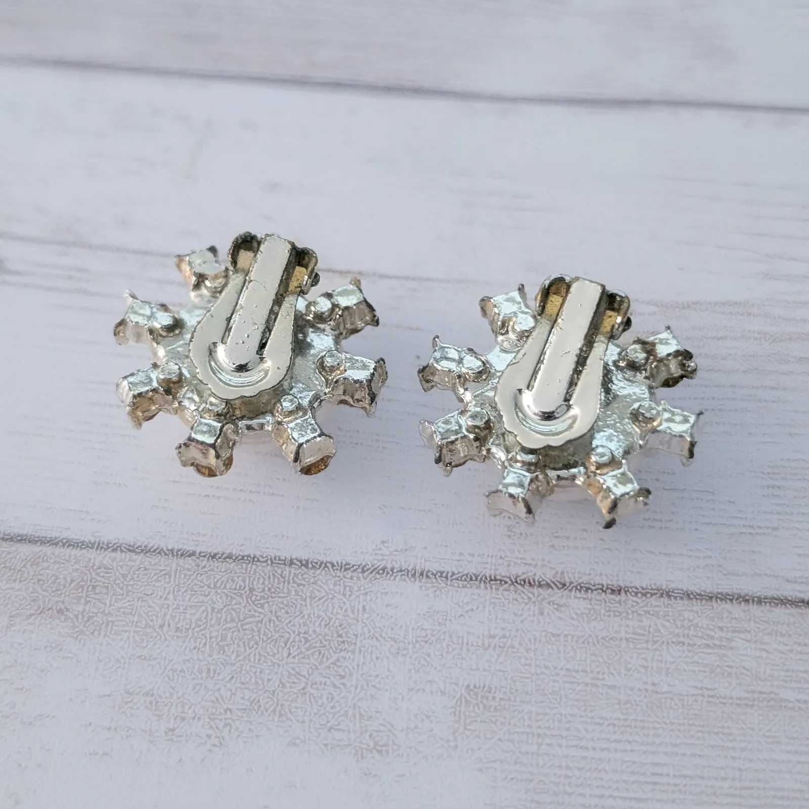 Vintage Clip On Earrings Faux Pearl & Clear Gems - Image 5