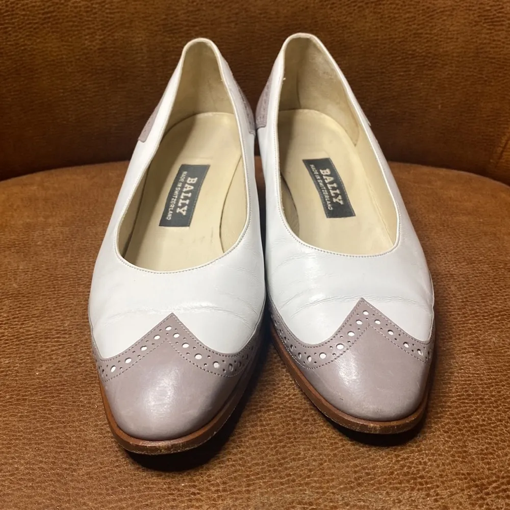 BALLY CITY WALK Spectator Low Heel Pumps 5.5” Gray - Image 3