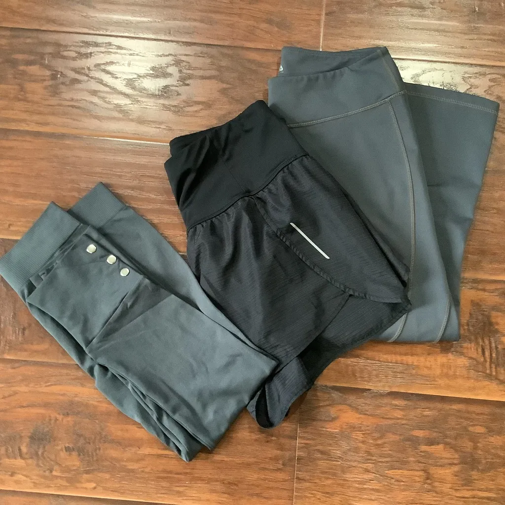 Leggings and shorts bundle 🌸 Gray Size M - Image 8