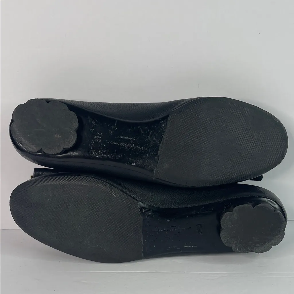 Salvatore Ferragamo Leather Ballet Flats w/ Signature Gold-Tone Bow Size 7.5B - Image 10