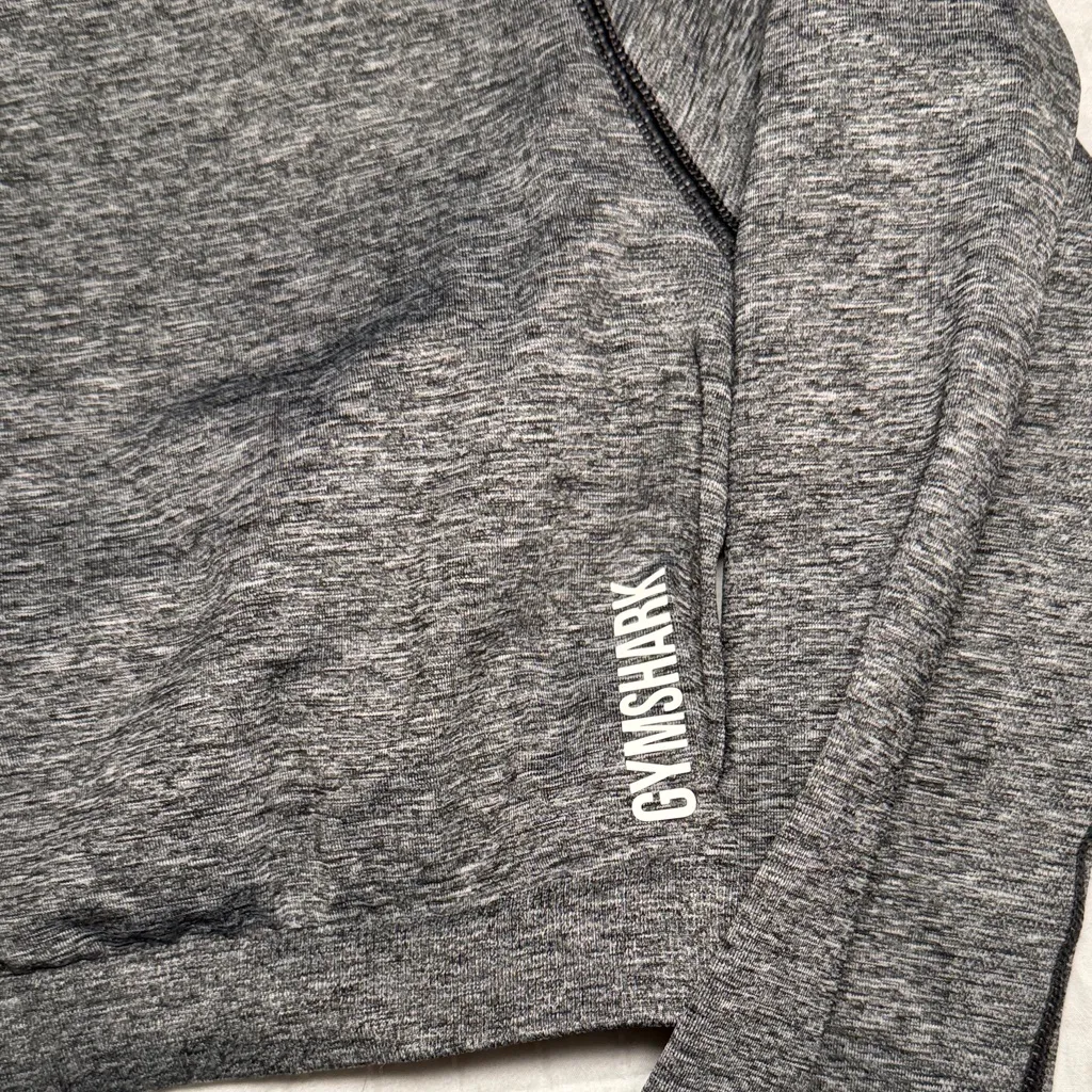 Gymshark Gray Long Sleeve Crop Top - Image 3