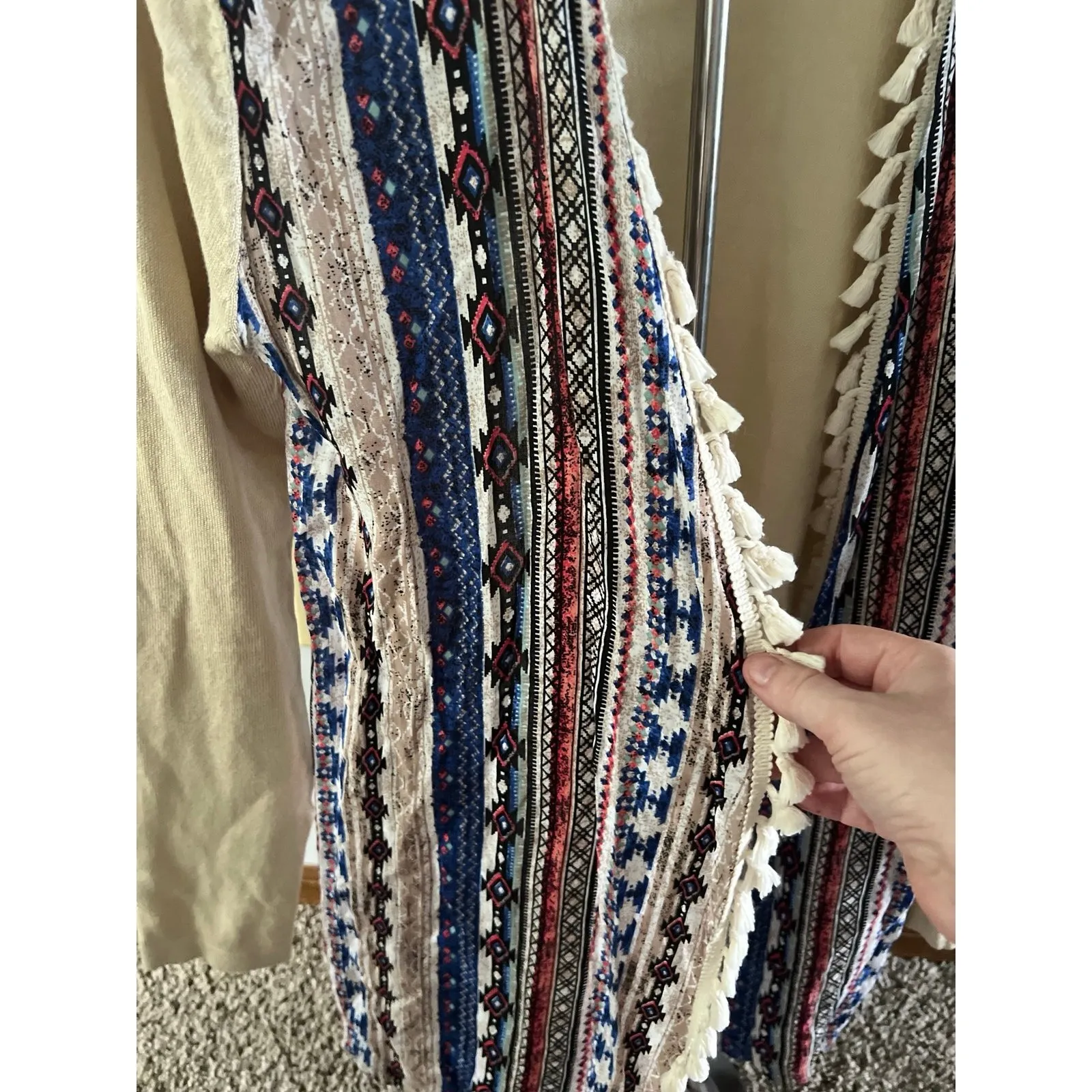 Kamana Women's Aztec Print Beige Open Front Sweater Cardigan Tassel Accents‎ MED Size 8 - Image 3
