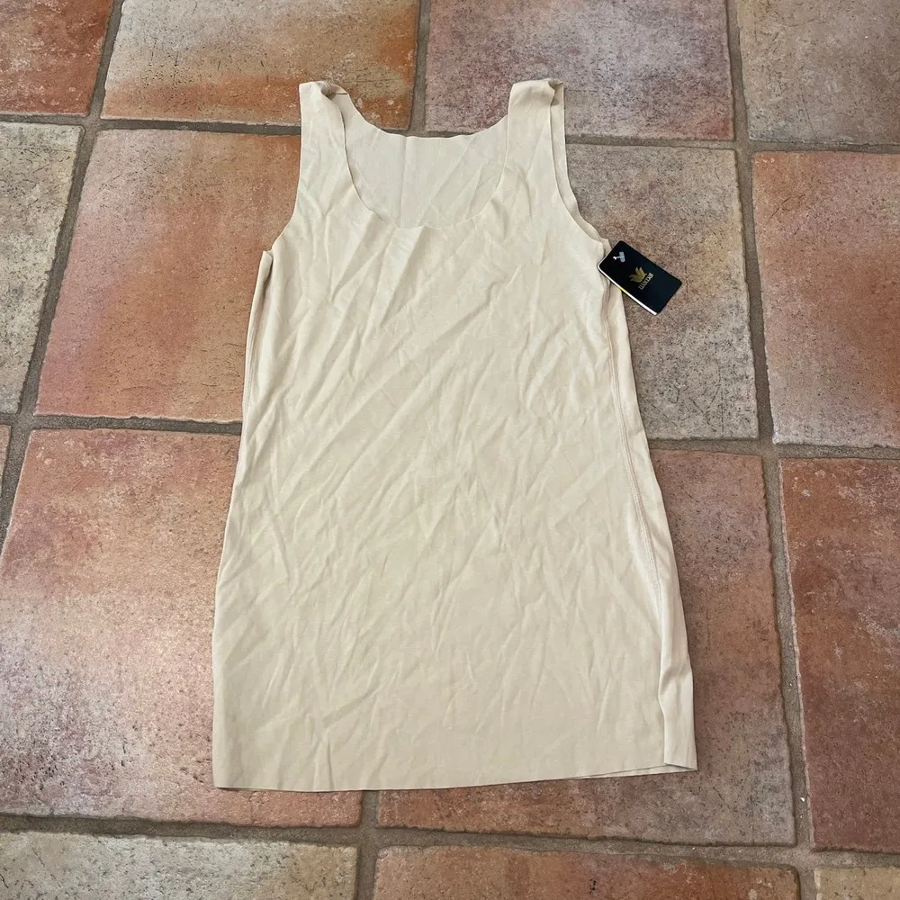 Wacoal Women's Beyond Naked Tank, Sand, Medium - Image 2