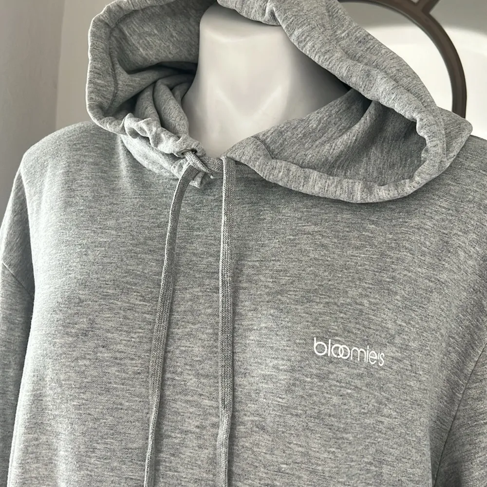 Bloomie's Unisex Rainbow Logo Hoodie in Heather Grey, Size M New w/Tag Gray Size M - Image 10