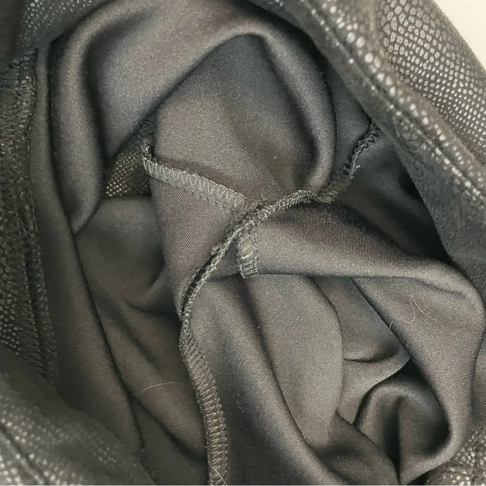 Tahari Leggings Faux Leather Animal Snakeskin Ankle Mid Weight Metallic Black - Image 10