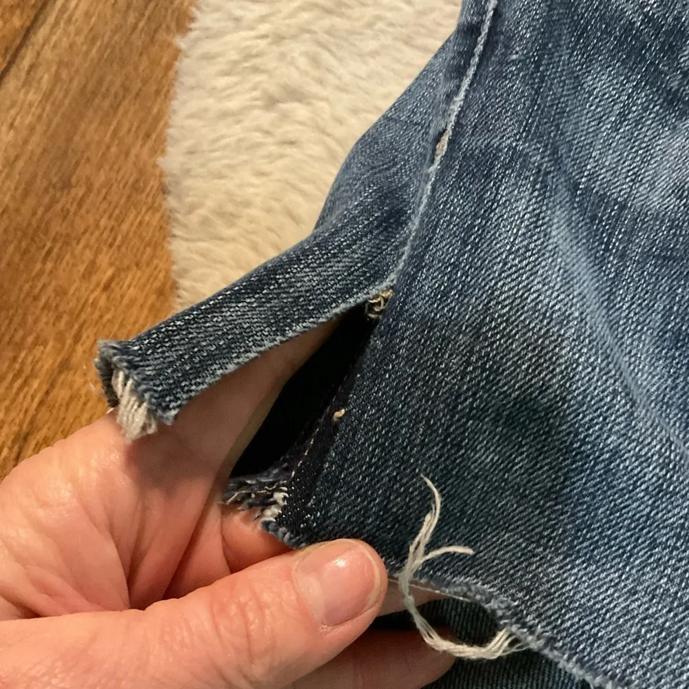 7 For All Mankind Dojo Denim Shorts Size 29 Womens Dark Wash Raw Hem - Image 7