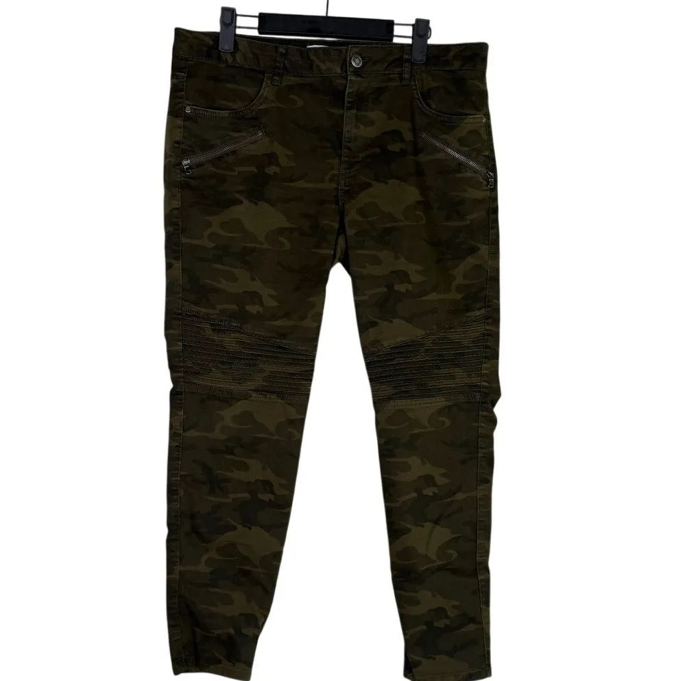 ZARA Camo Moto Zipper Accents Pockets Mid Rise Slim Cropped Army Jeans 12 Green - Image 11
