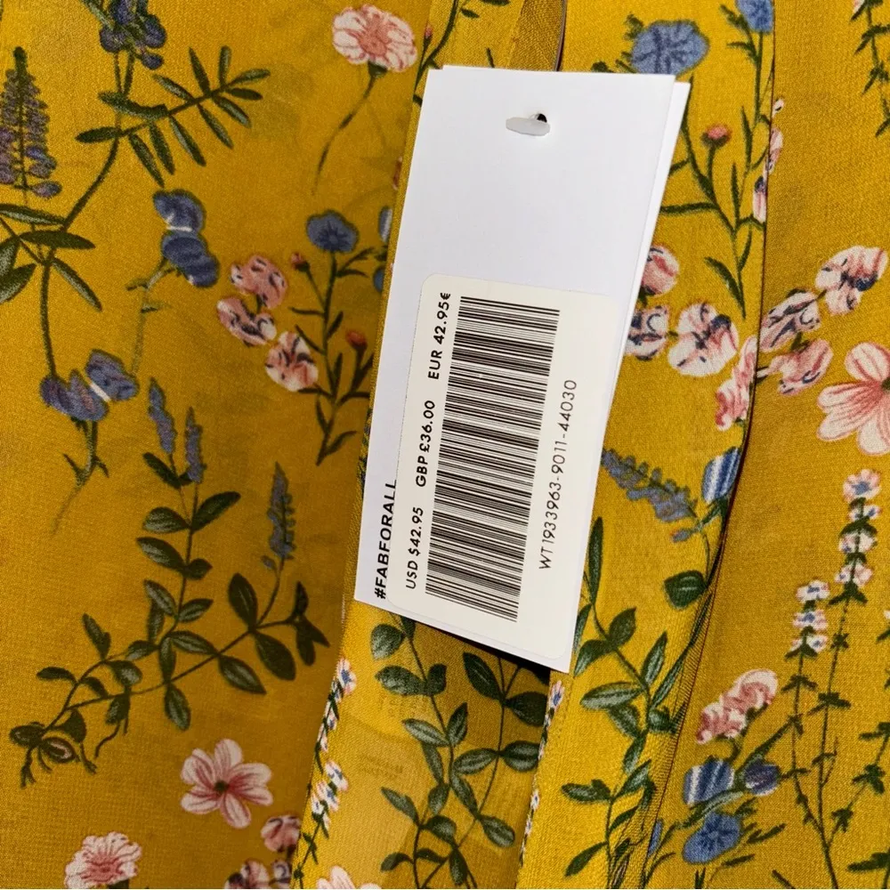 JustFab sheer floral long sleeve Blouse, size Medium - Image 5