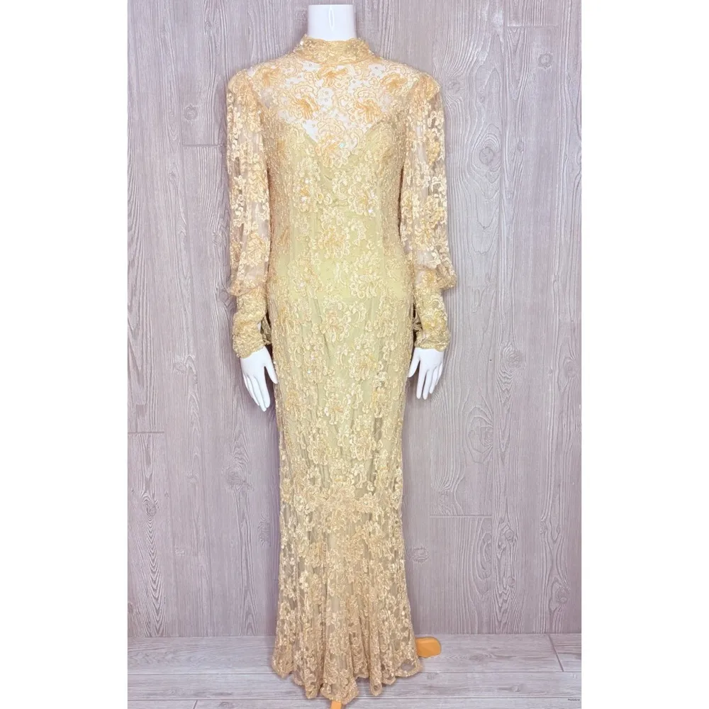 Vintage beaded sequin formal wedding dress tan cream high neck dress Size M - Image 14