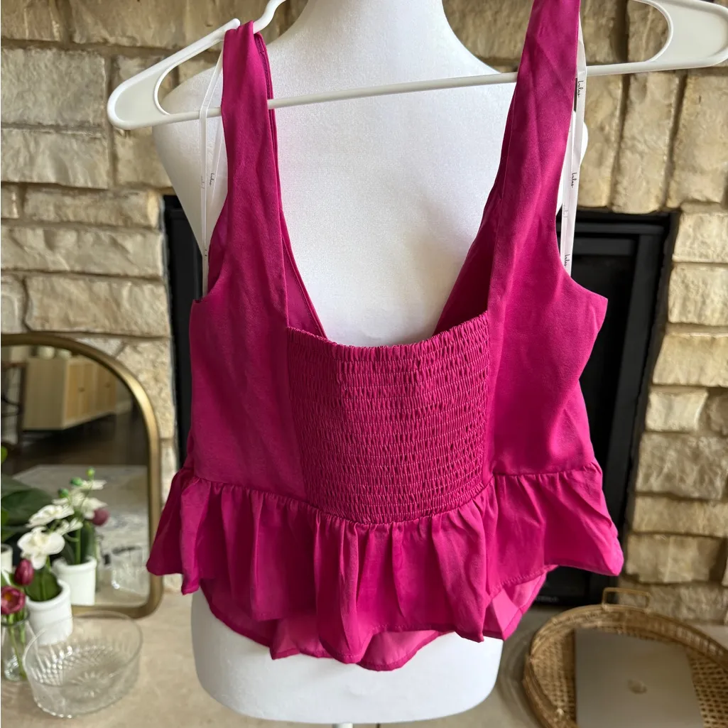 ⚜️ 3/$25 ⚜️ NWOT Lulus Fuchsia Satin V-Neck Peplum Tank Top, M - Image 4