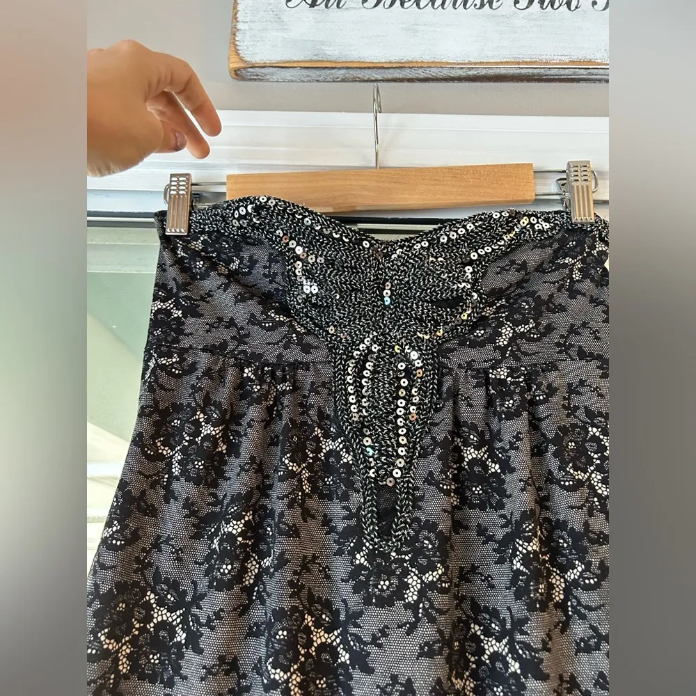 California concepts grey lace flower print sequin embellished tube top - Image 2