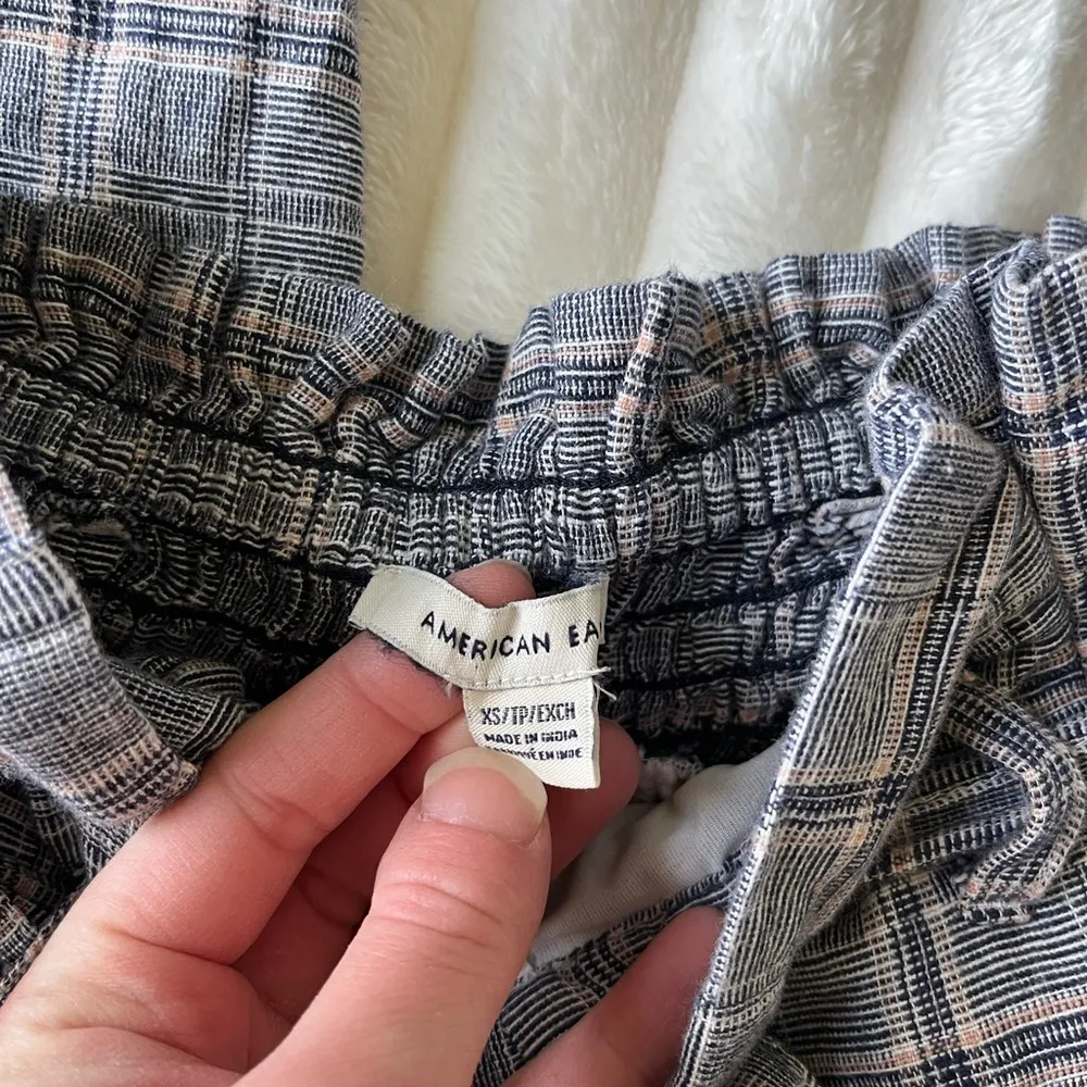 American Eagle Paperbag pants - Image 6