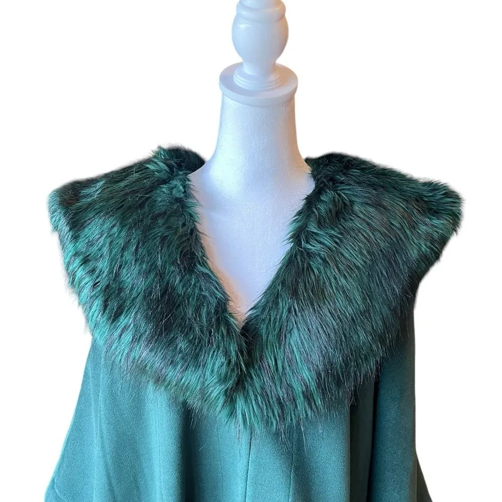 Adrienne Landau Green Cape With Faux Fur Collar Womens Size 1X NWT - Image 6