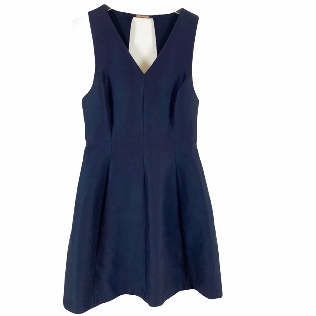 Halston Women’s Size 6 Black Silk Fit & Flare V-Neck Back Cutout Dress NWT - Image 5