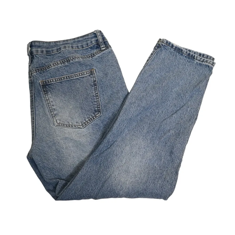 Rue21 Womens 16 Distressed Straight Boyfriend Jean - Image 3