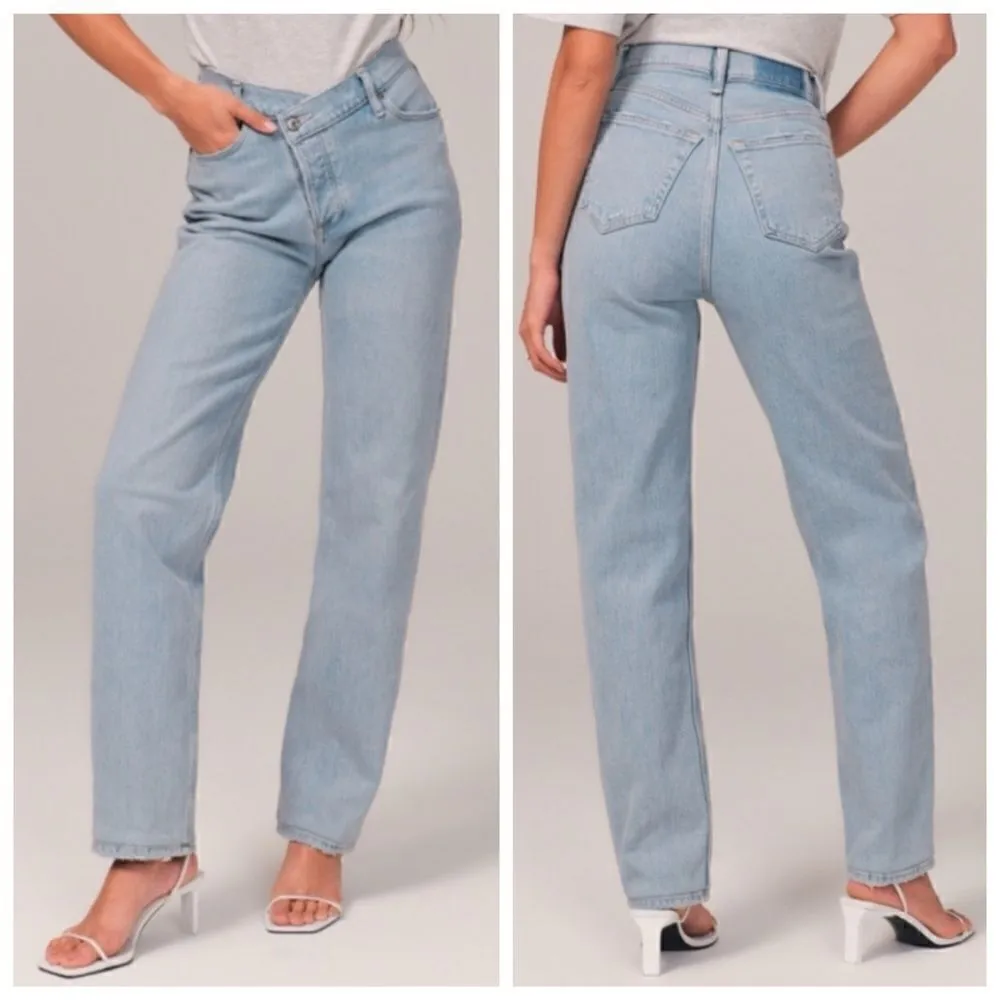 Abercrombie & Fitch Curve Love Crossover Dad High Rise Straight Leg Jeans - Image 2