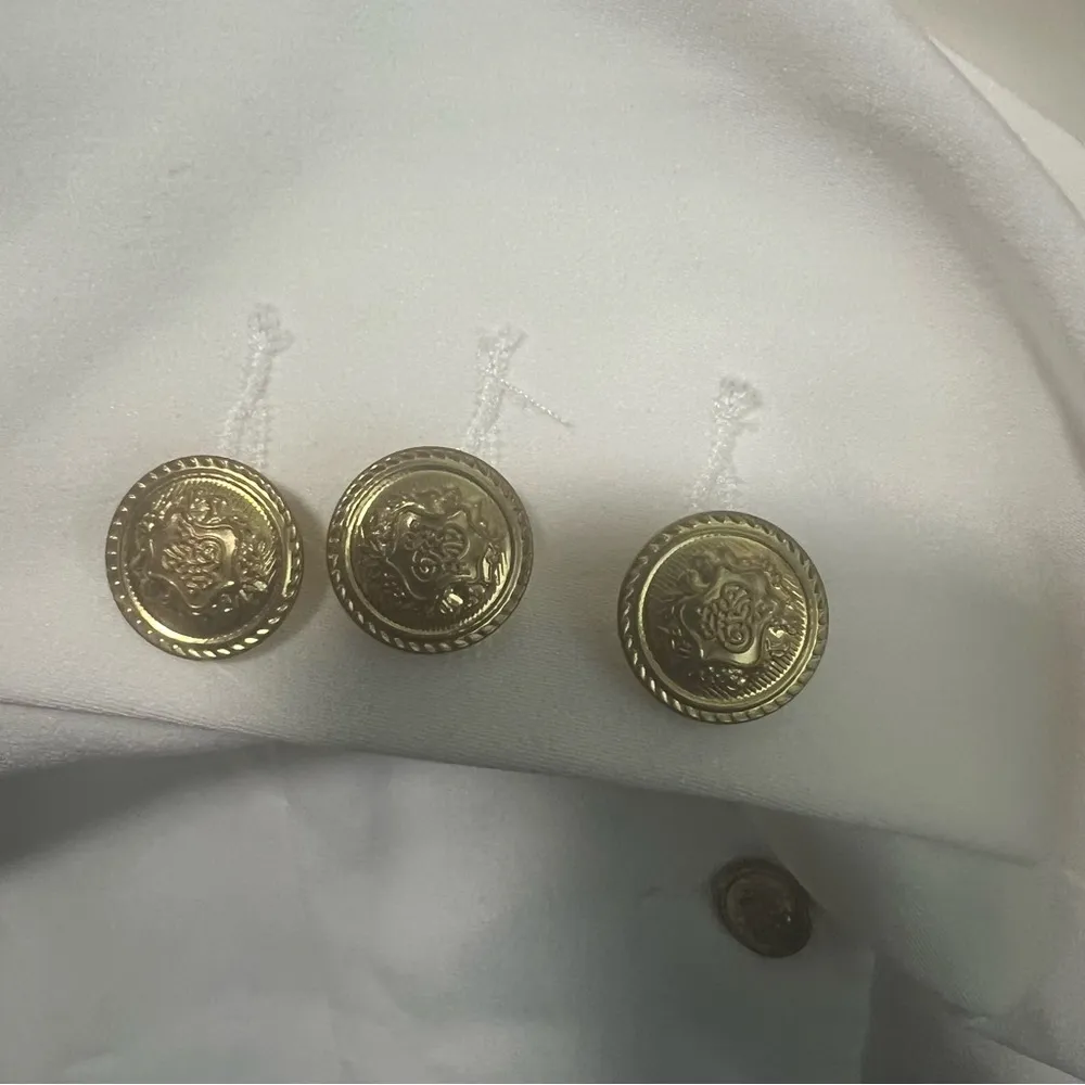 House of CB White Satin Lace Up Shoulder Detail Blazer, Size Medium - Image 5