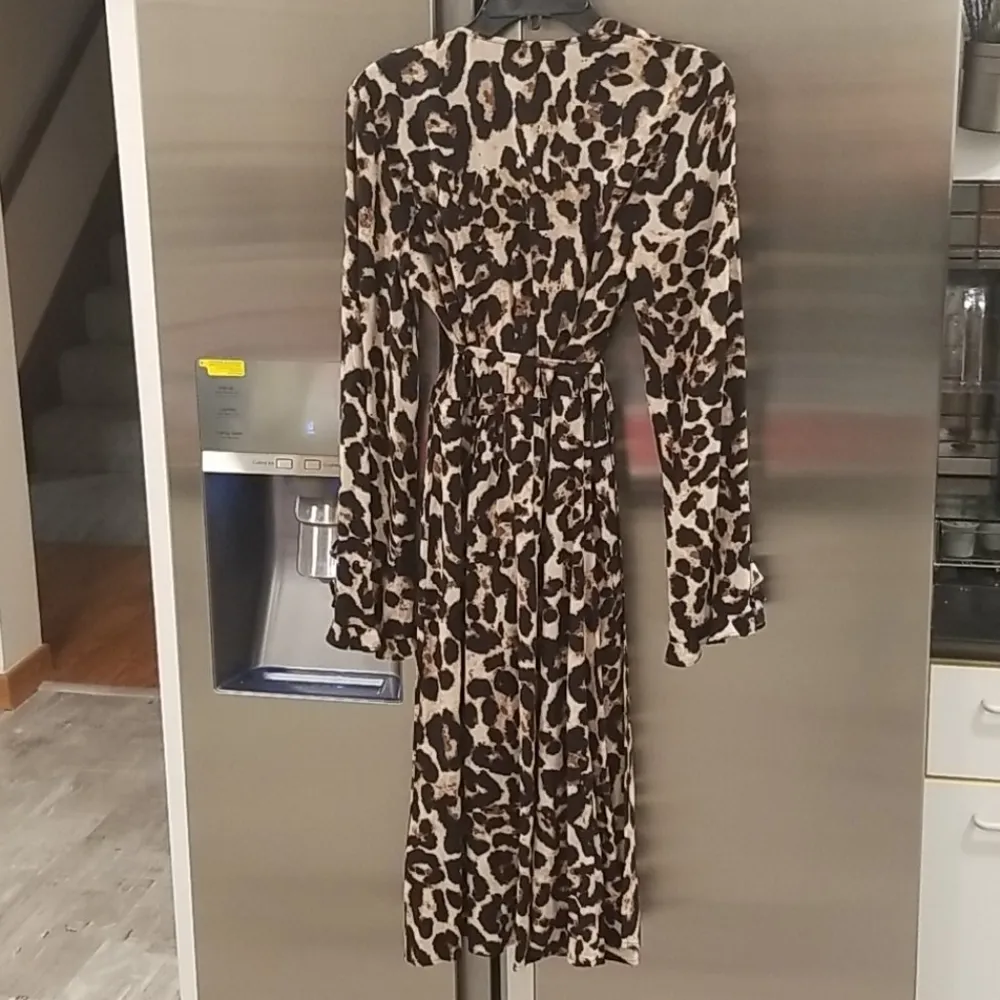 💕BAUM UND PFERDGARTEN Adelota Wild Leopard Wrap Dress 36 EU NWT Black Size undefined - Image 10