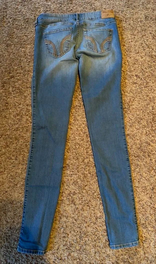 Hollister Jeans Size 3 - Image 2
