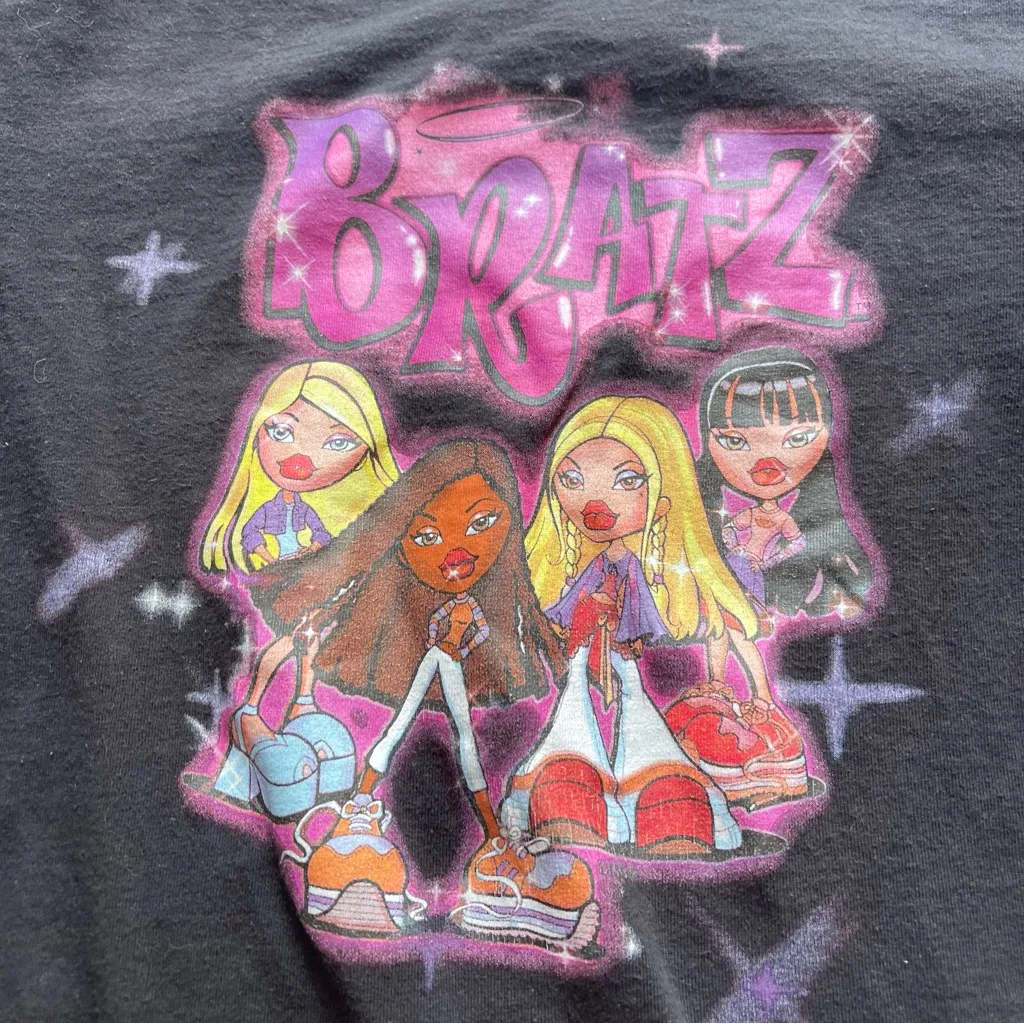 Juniors Bratz tshirt 2000s style cartoon size medium Black - Image 2