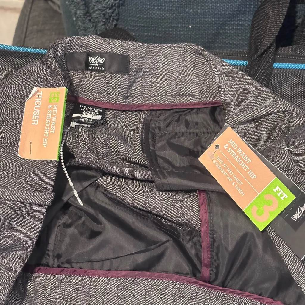 Mossimo Mid Waist Gray Straight Trousers NWT Size 16 Black - Image 8