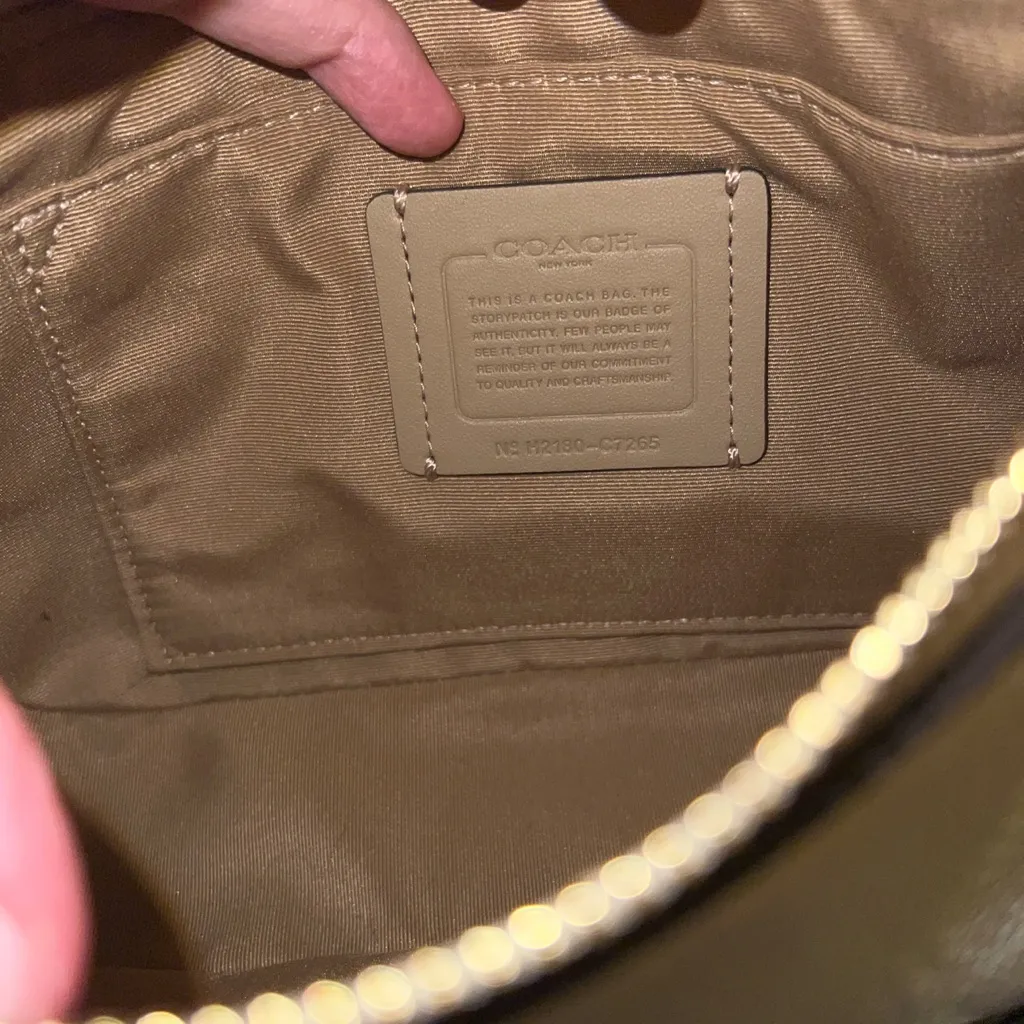 COACH JES BAGUETTE CROSSBODY PURSE W/RAINBOW STRAP & GOLD HARDWARE #C7265 - Image 9