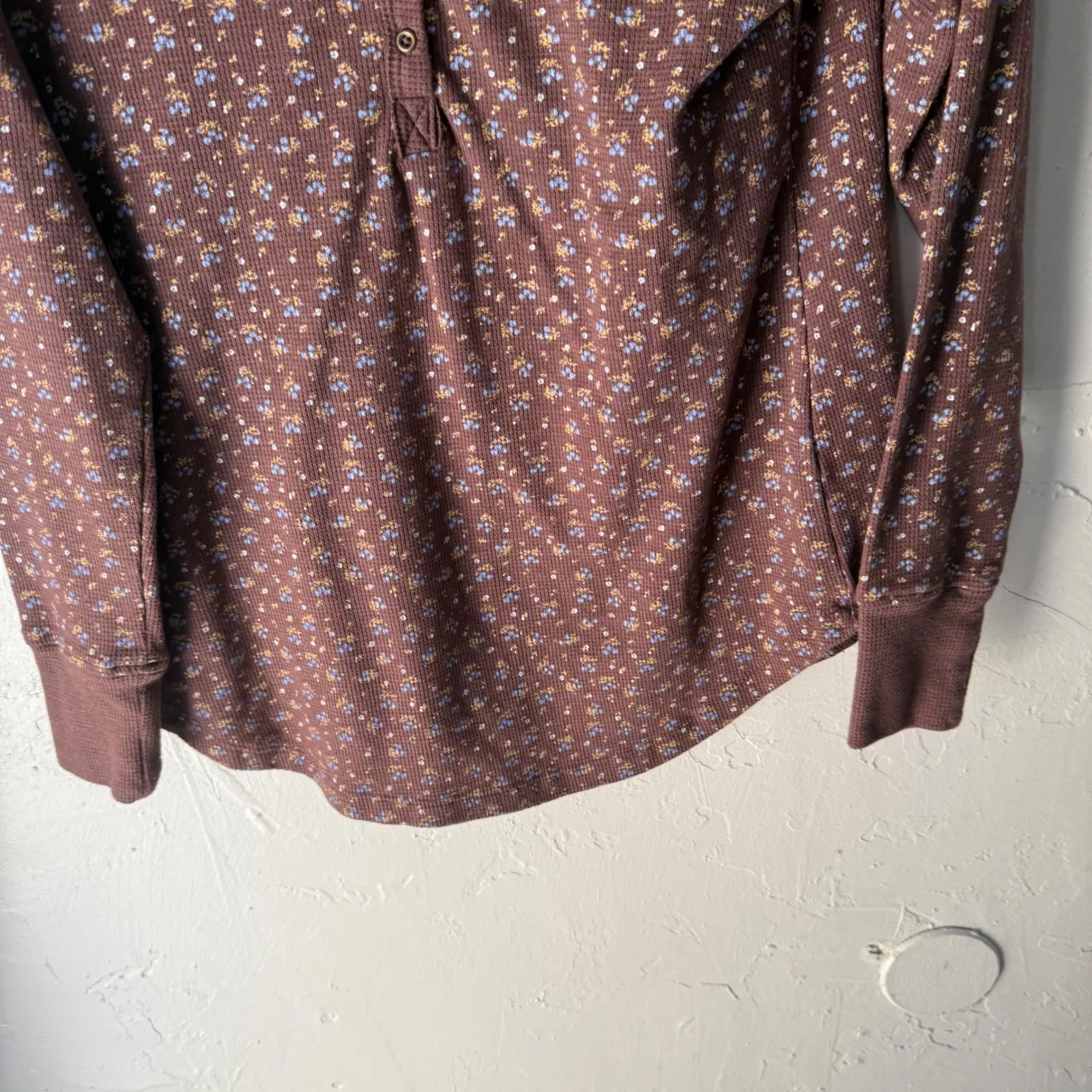 Kerin Hart Y2k Brown Floral Thermal Henley Long Sleeve Shirt Size M Bella Swan Size M - Image 3