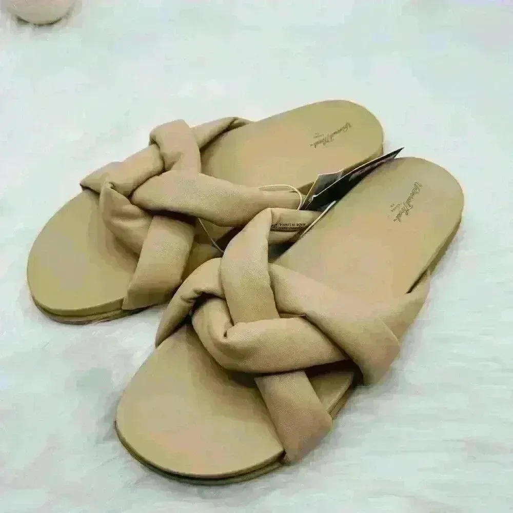 NEW Women's Cosette Padded Slide Sandals - Universal Thread - Tan - Size 11 - Image 3