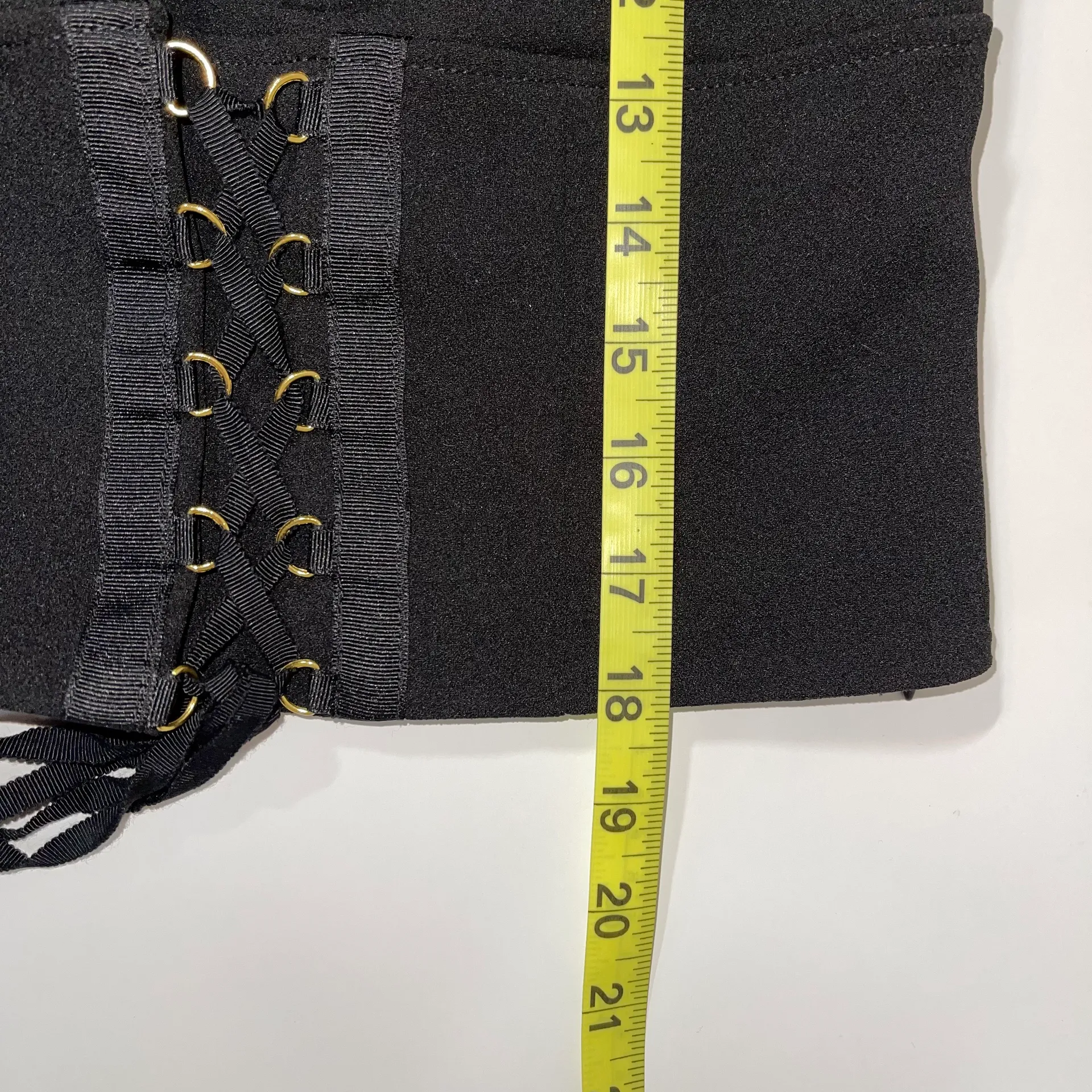 EXPRESS Black Lace Up Front Fitted Cropped Top - Image 9