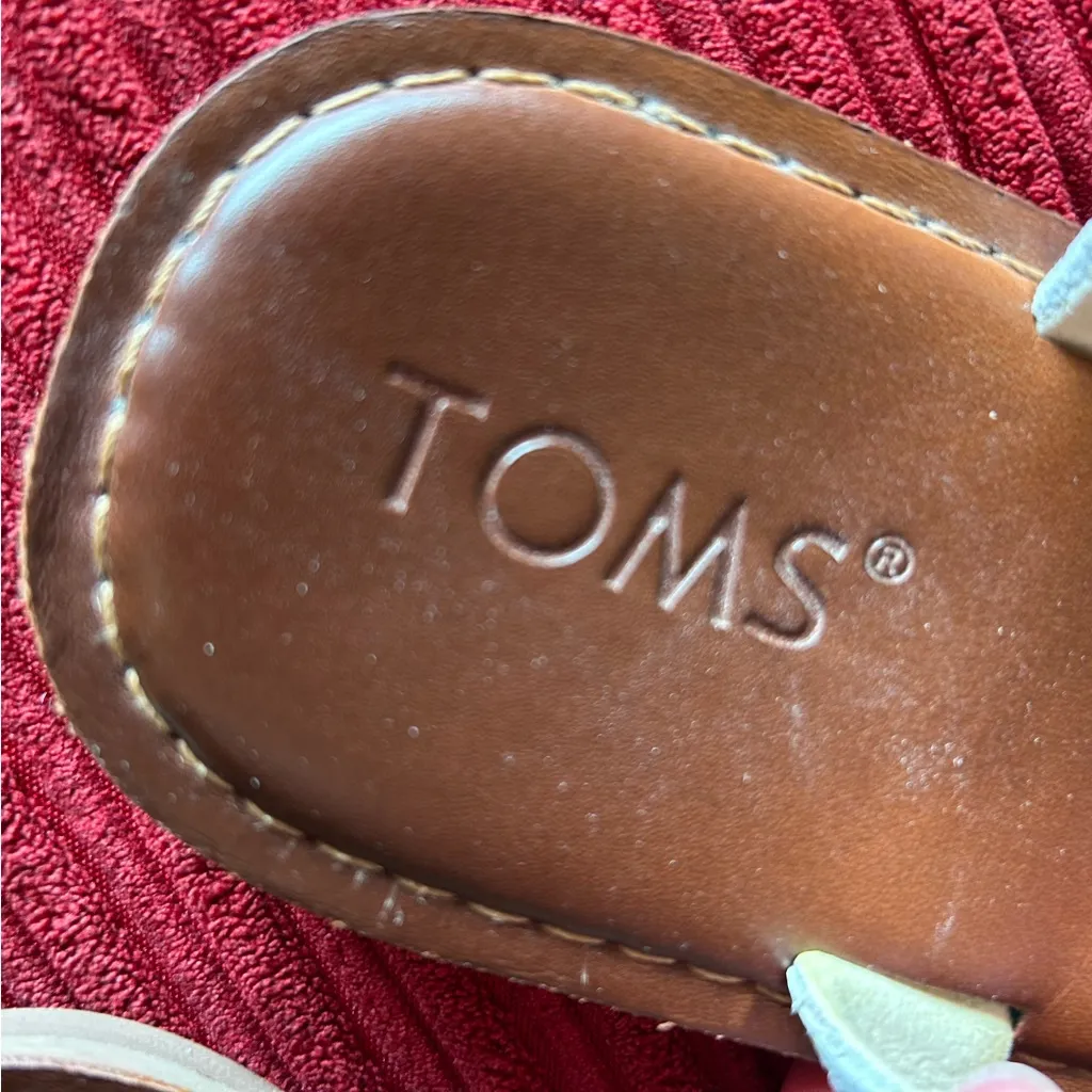 Toms Leather Lexie Thong Strap Sandals. Size 11. - Image 4