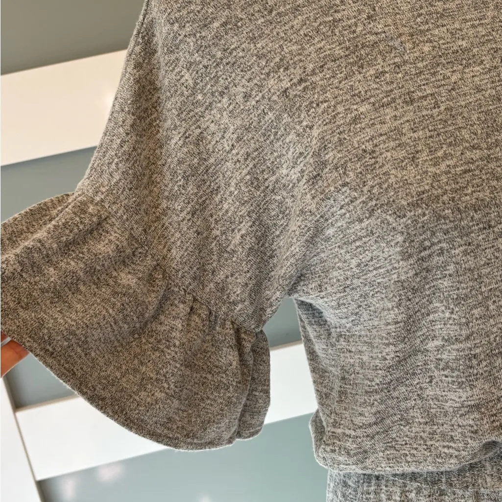 GAP Size S Gray Dress with Ruffle Details - Image 6