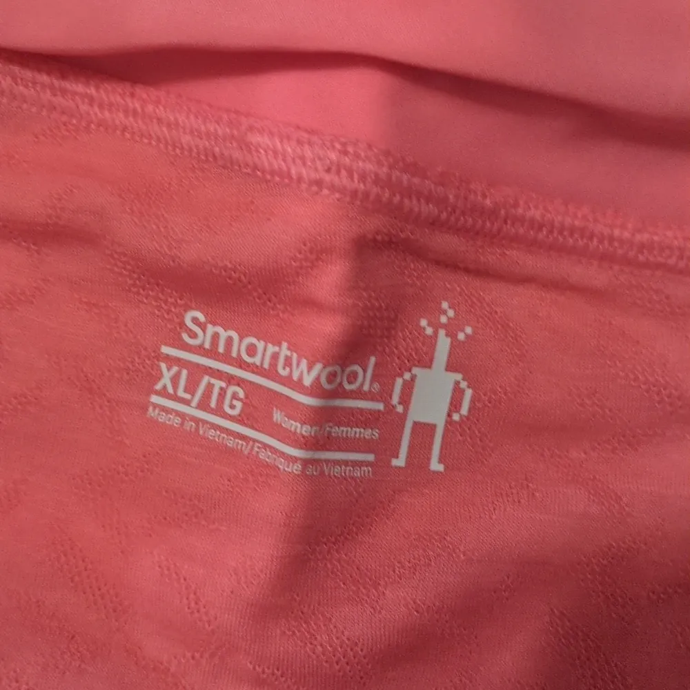 Smartwool active pink shorts size XL - Image 5