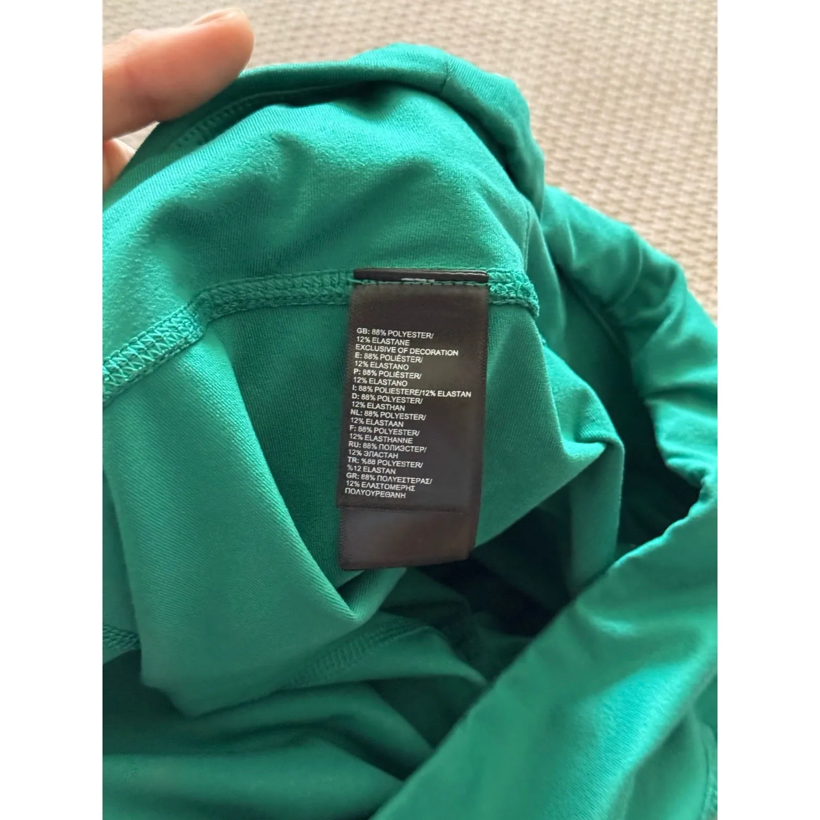 The North Face Flash Dry‎ Women Active Wear Capri Leggings Green Size Small - Image 4