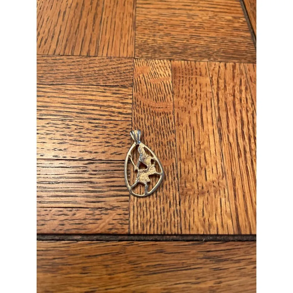 Gold tone Virgo zodiac pendant - Image 2