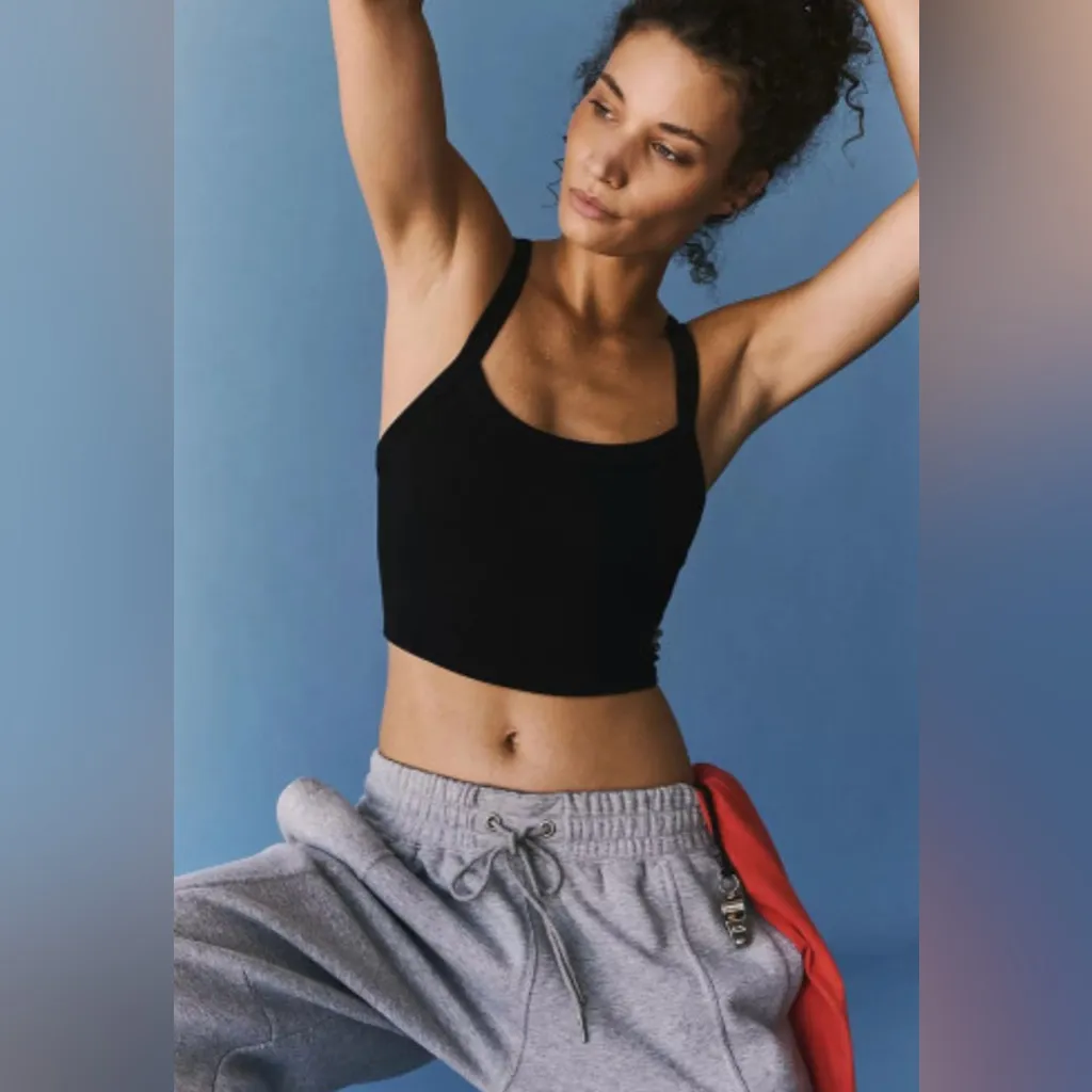 Black Solid Color Athletic‎ Ribbed Cropped Cami Top - Image 3