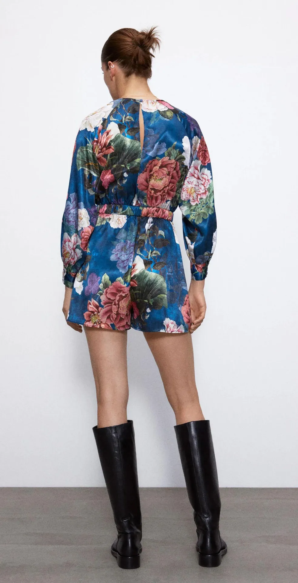 NWT  Satin Effect Short Jumpsuit Floral Print - Image 4