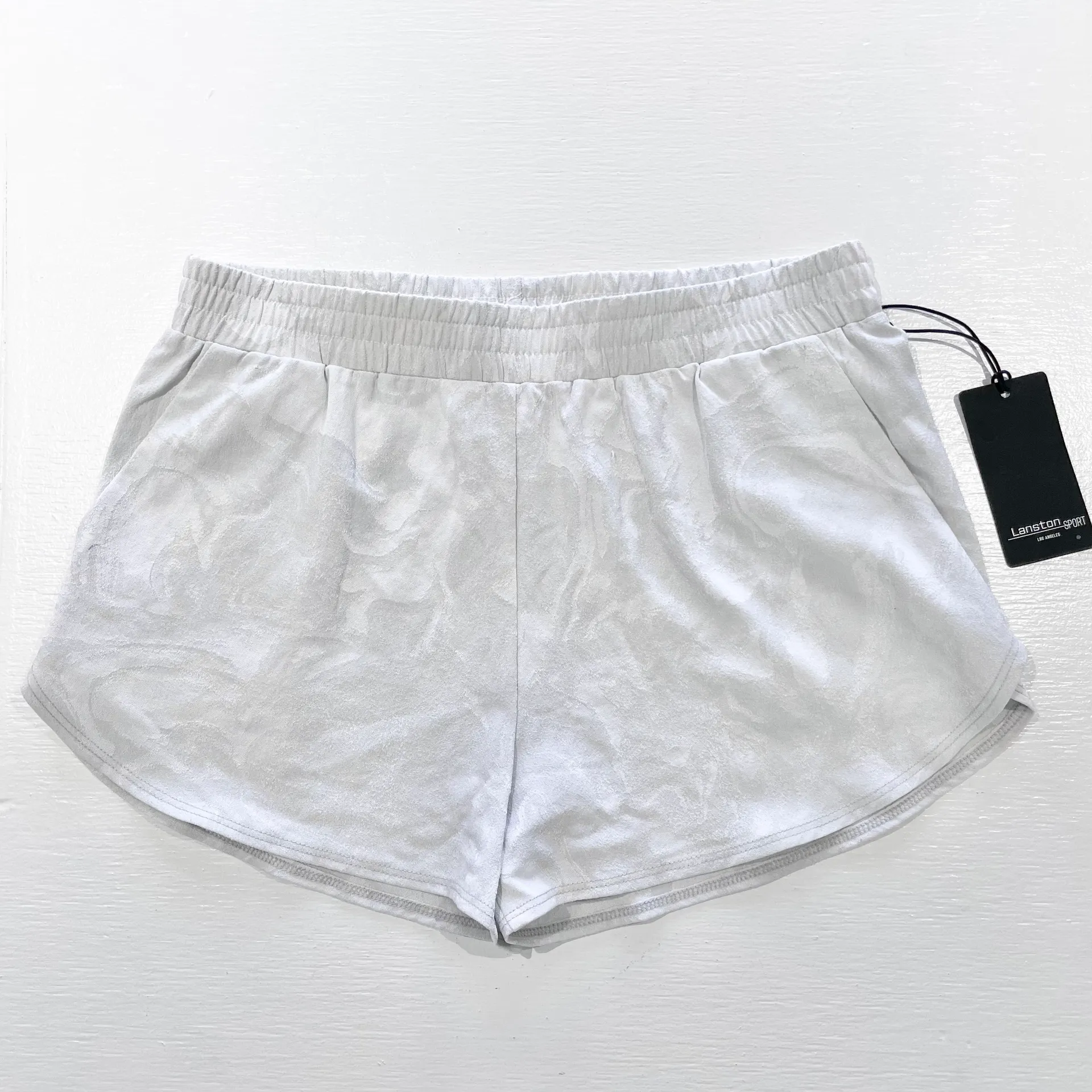 New Lanston Sport Curved Hem Shorts Grey Tonal Wavy Pattern Size Small - Image 2