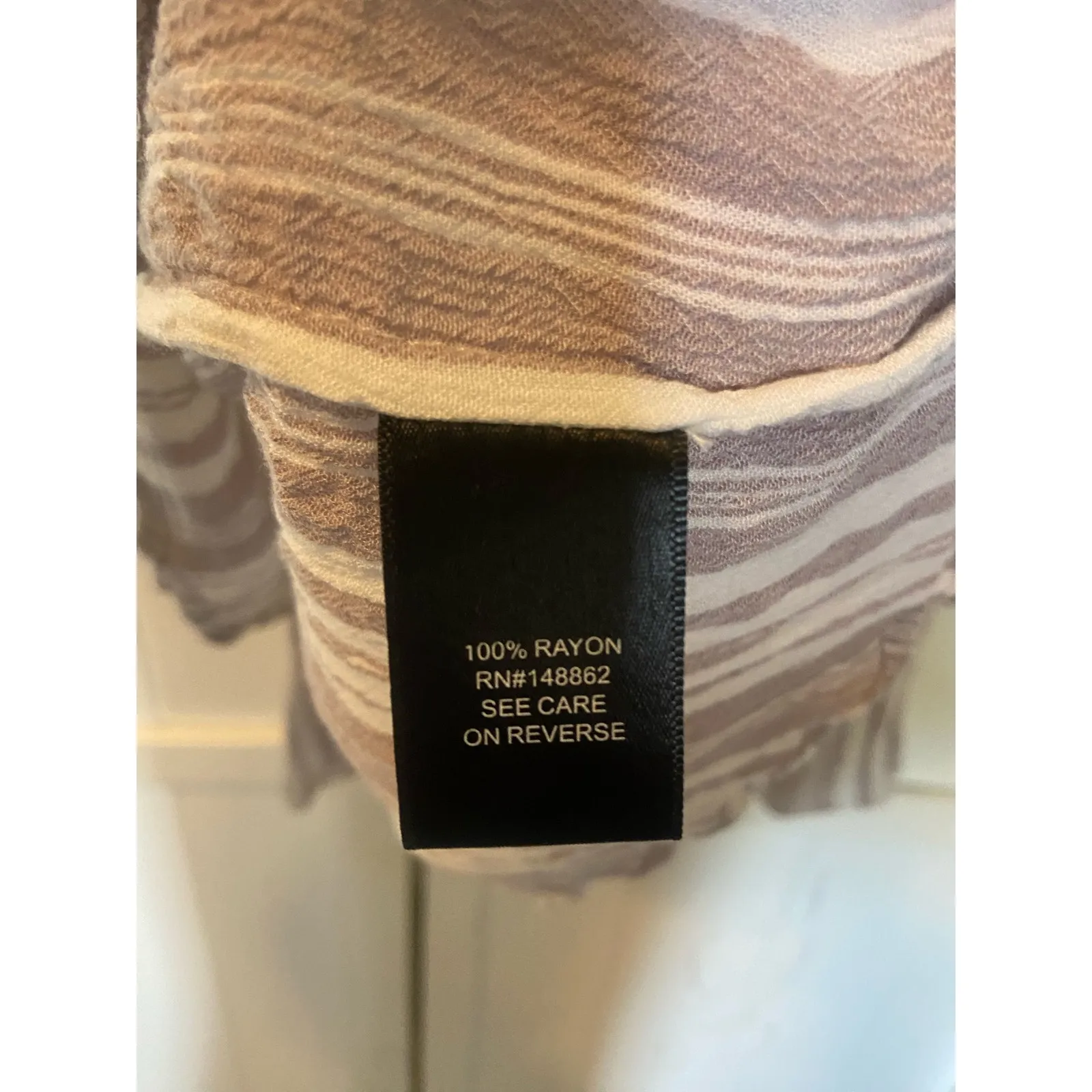 Torrid Womens Blouse Size 1‎ 1X 14 16 Rayon Babydoll Crepe Cold Shoulder Striped - Image 7