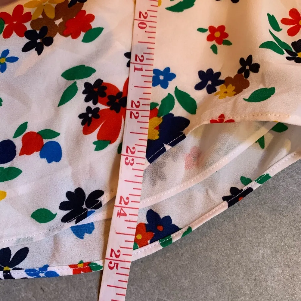 Kate Spade White Sailing Floral Ruffle Blouse Top size Small Top - Image 4