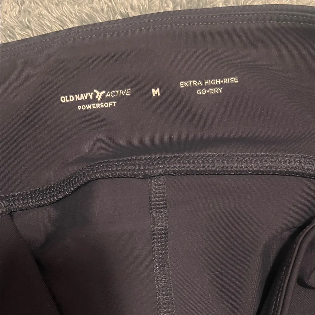 Old Navy  Navy Skort - Image 3