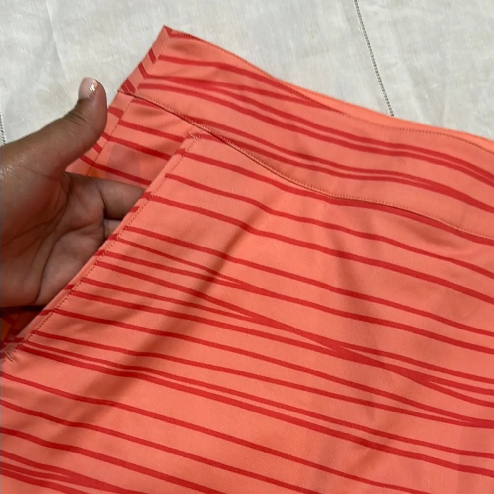 Puma Women's Striped Coral Skort size L - Image 2